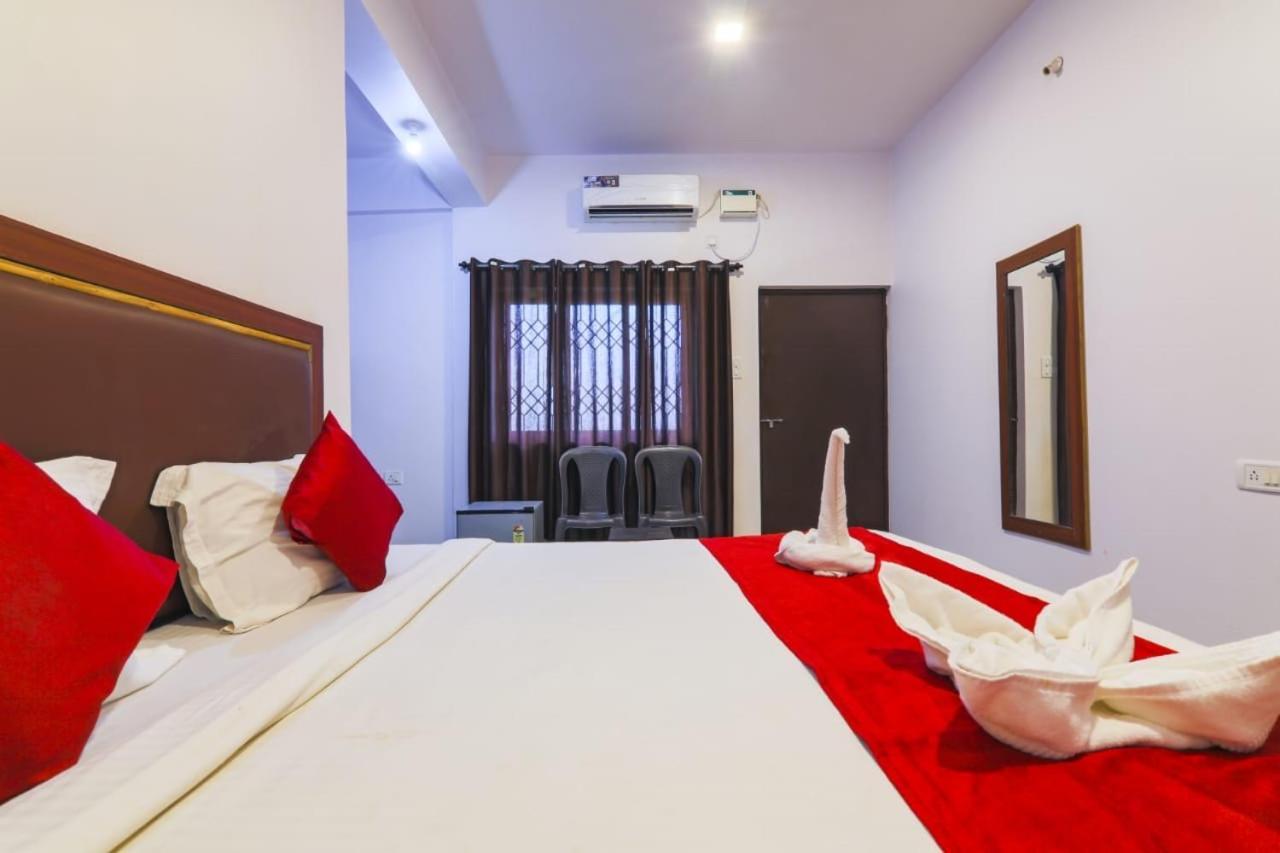 Fullmoon Beach Place Candolim Exterior foto